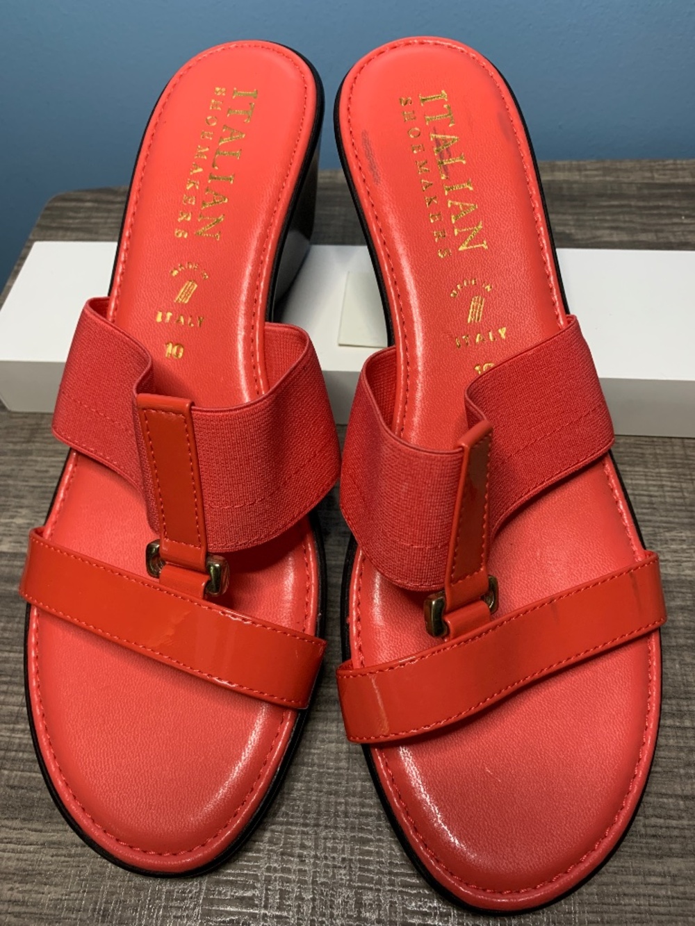 Italian Shoemakers Sadey Wedge sandals